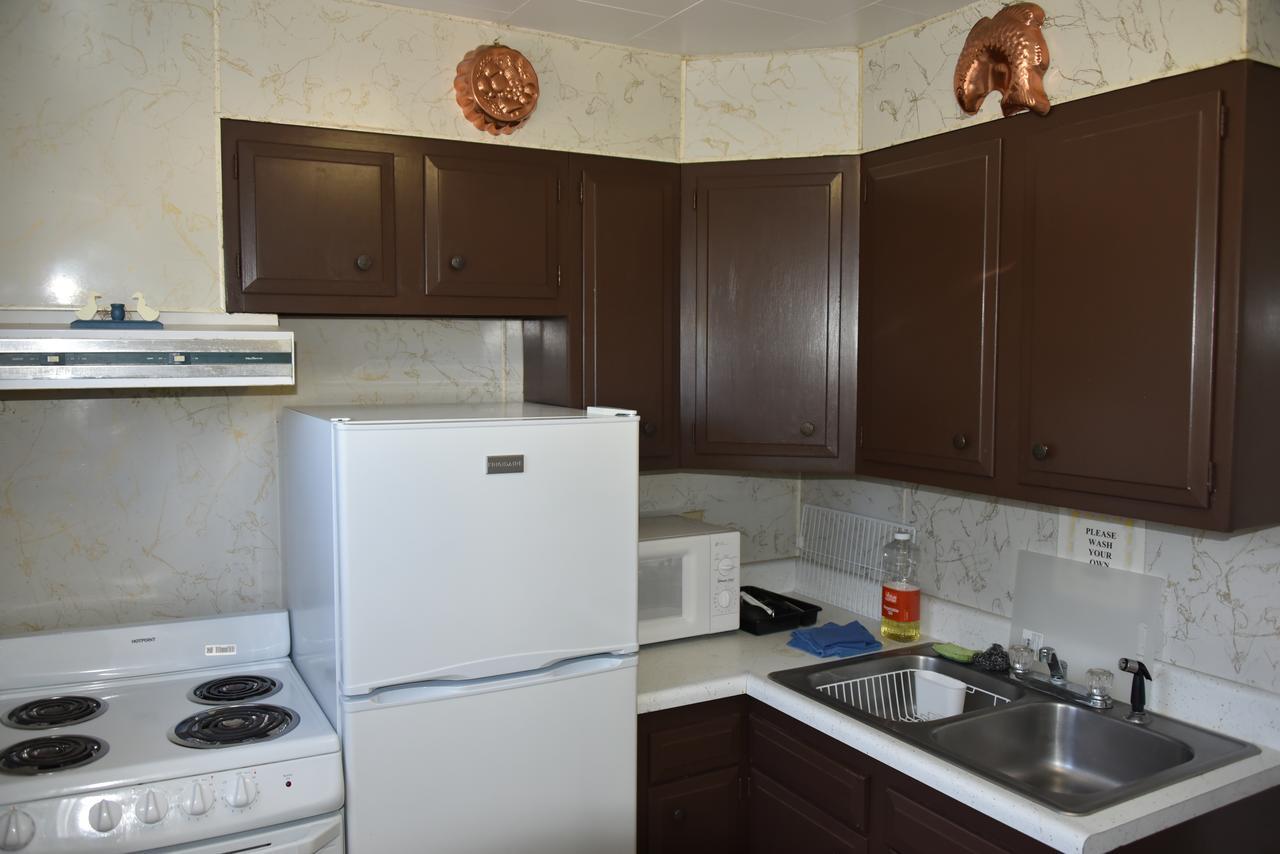 Royals Inn Motel Malta Екстер'єр фото