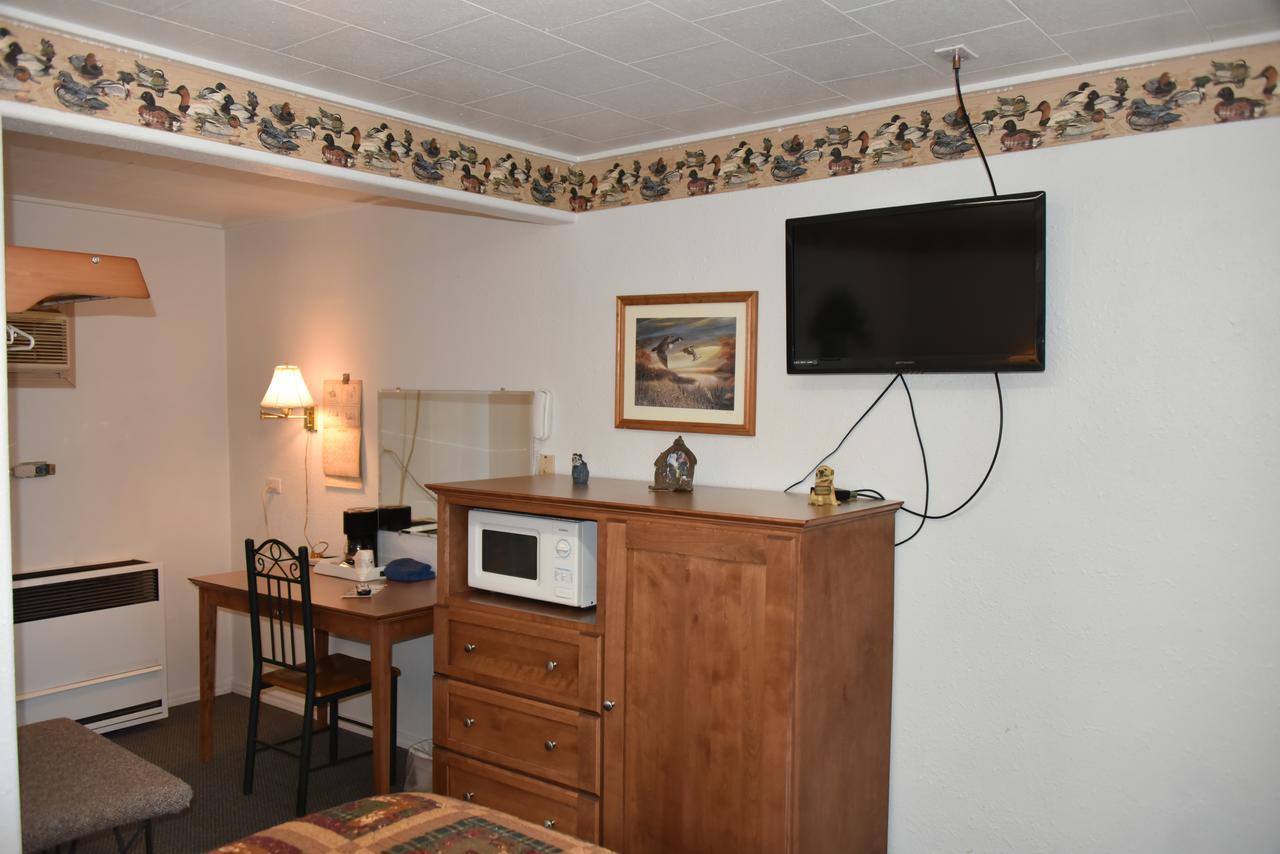 Royals Inn Motel Malta Екстер'єр фото